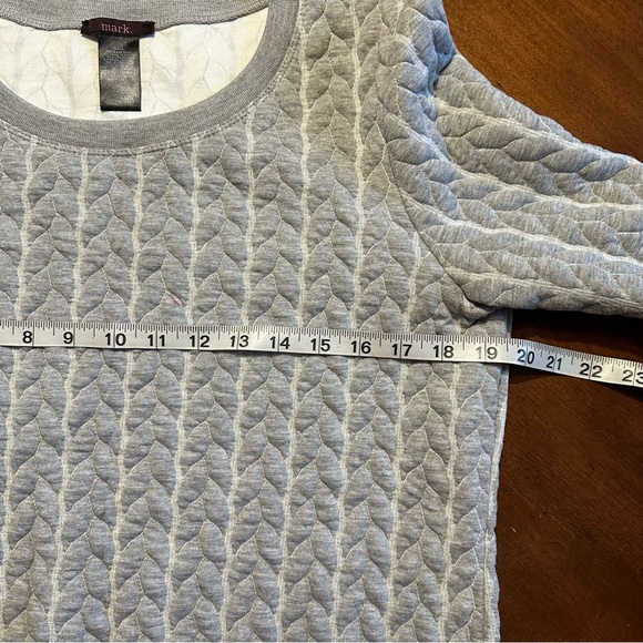 Avon Mark Women’s Quilted Sweater Large - Picture 5 of 6